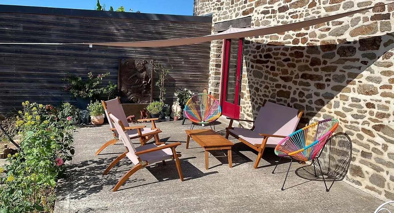 Couette-café Chambres d'hôtes Saint-Hélen France